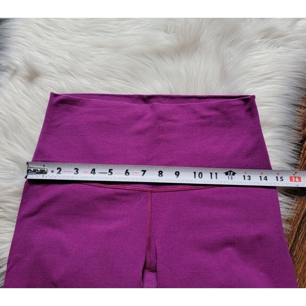 Lululemon Wunder Under Crop Cotton Roll Down Women's size 6 High Rise